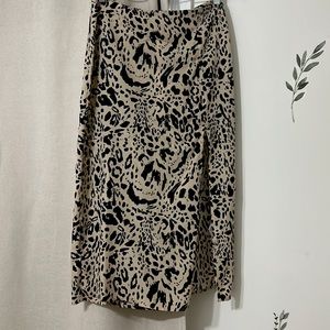 Nasty Gal midi cheetah print skirt - size 4 in perfect condition worn once